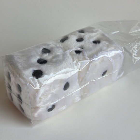 Fluffy White Fuzzy Dice - Retro Style - Picture 3 of 9